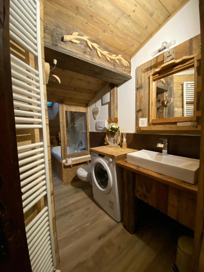 Calore Di Una Casa Di Montagna Campitello di Fassa Exterior foto