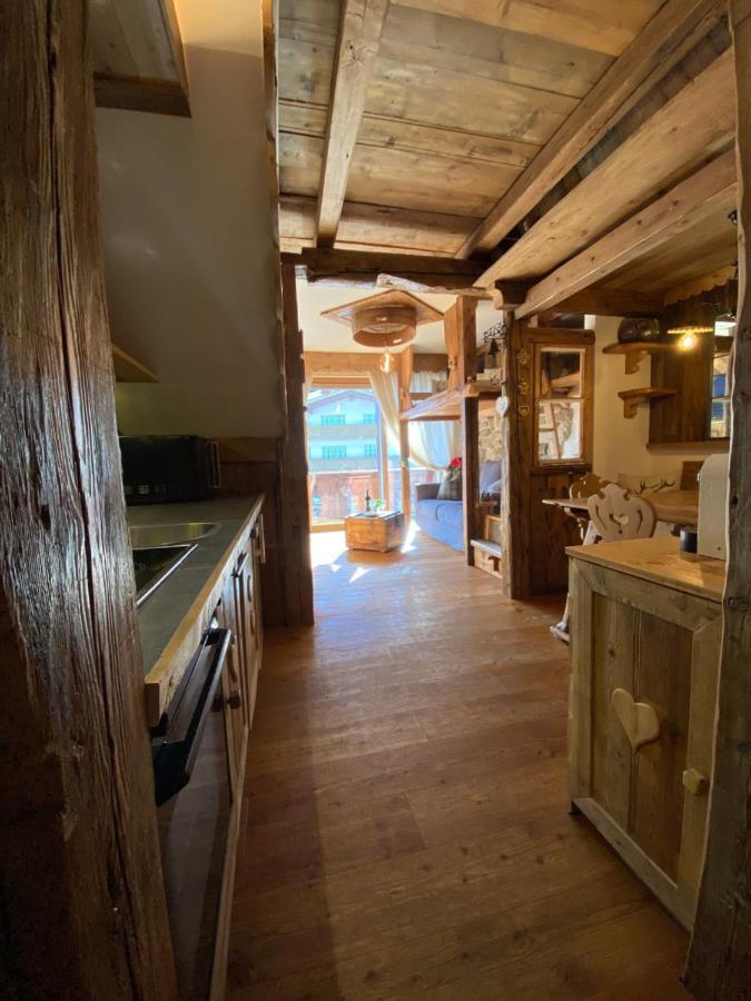 Calore Di Una Casa Di Montagna Campitello di Fassa Exterior foto